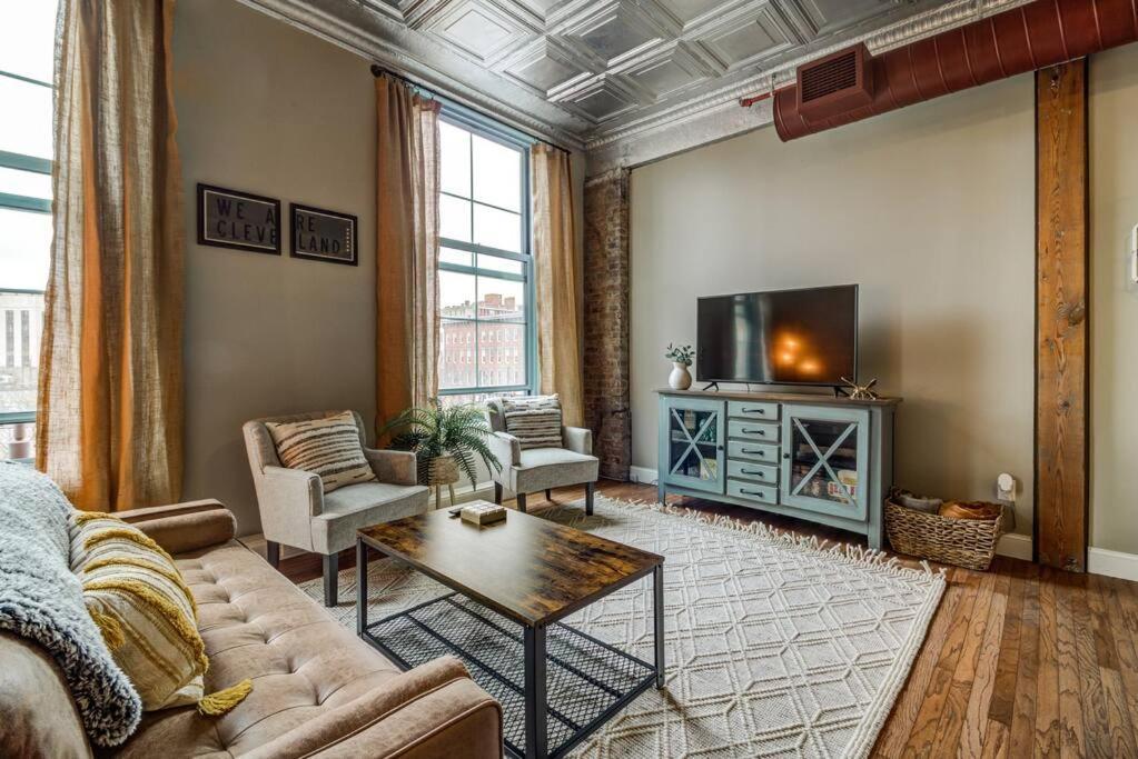 Good Vibes Loft - Dt Cle Walk To All The Stadiums Cleveland Exterior photo